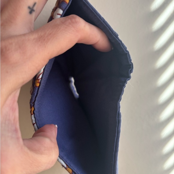 Floral Patterned Wallet - Picture 8 of 8